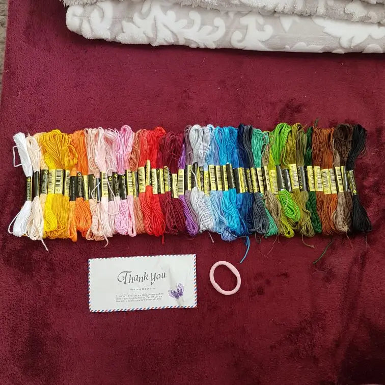 Mendly Thread 50 pcs Random Color